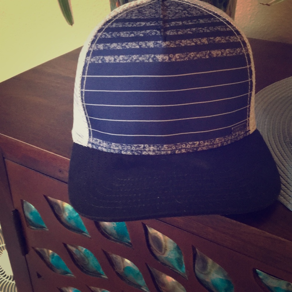 Prana Snap back hat